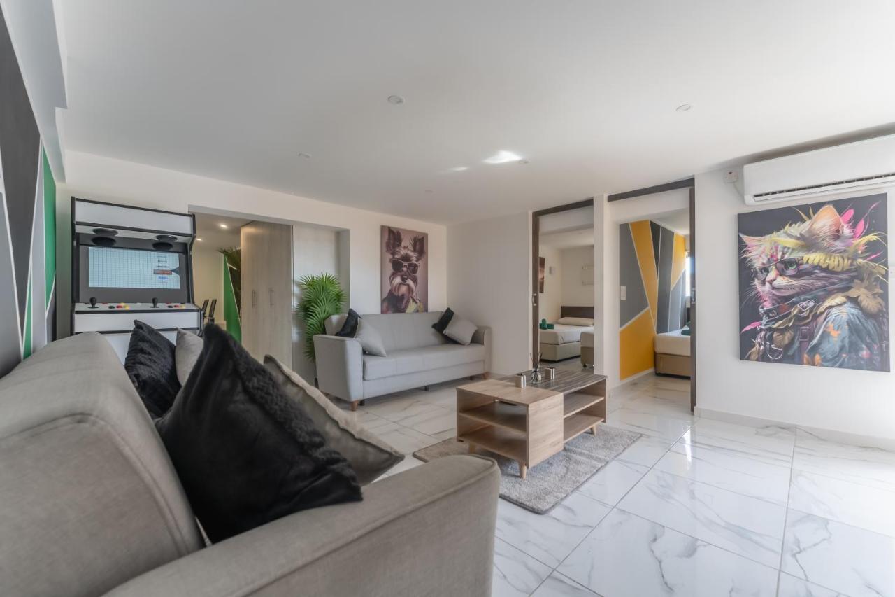 Sant Central Deluxe Apartments Ayía Nápa Extérieur photo
