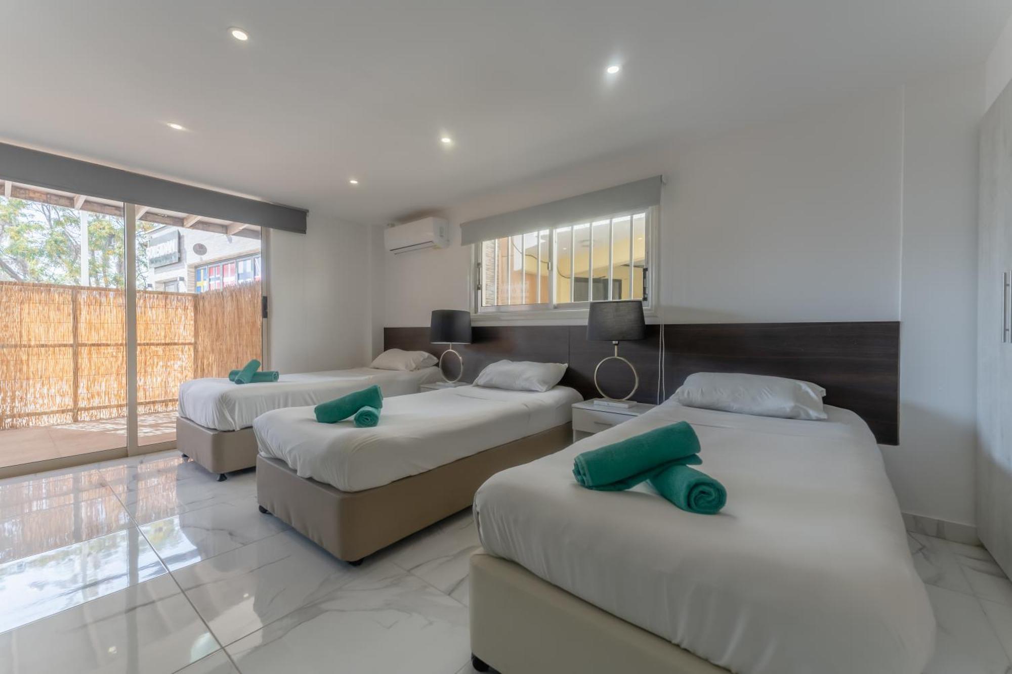 Sant Central Deluxe Apartments Ayía Nápa Extérieur photo